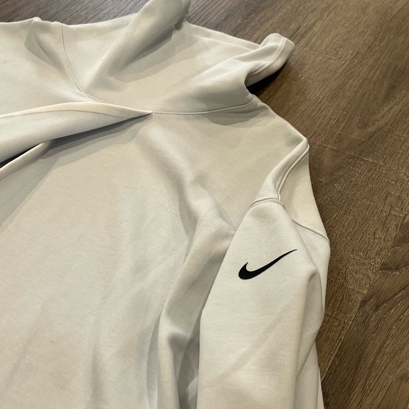 NWT Small Nike Training Maternity Tube Collar Reversible Dri-Fit Sweater - Picture 5 of 6